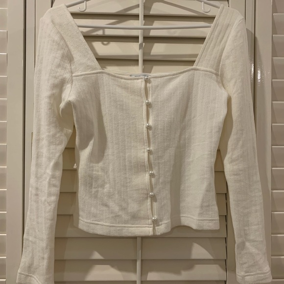 Petite Studio Juliet White Top - Picture 10 of 16